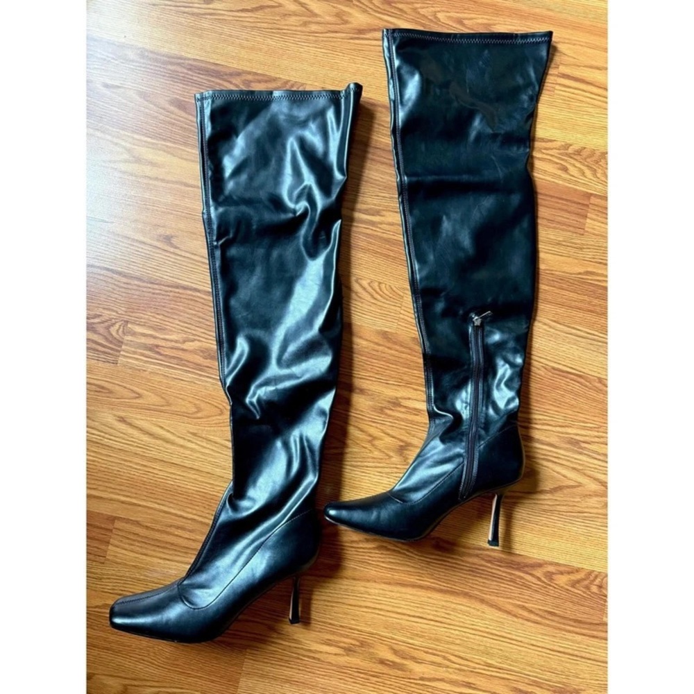 Elegant Black Heeled Over-the-Knee Boots